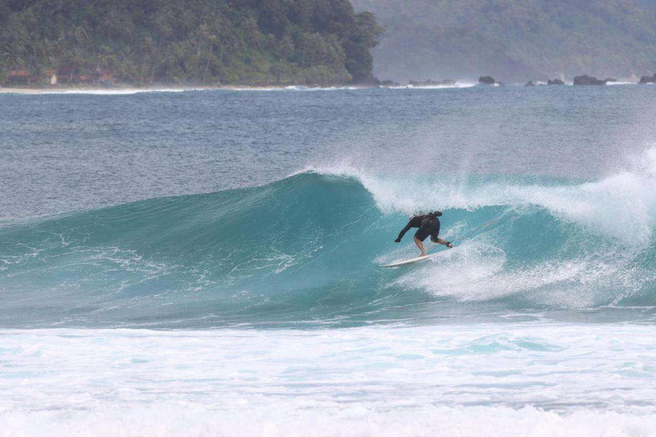 Rumah Nalu Surf Camp Krui Ngoại thất bức ảnh