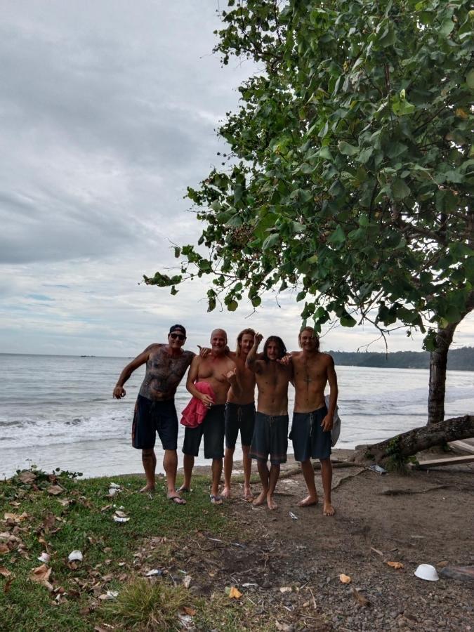 Rumah Nalu Surf Camp Krui Ngoại thất bức ảnh