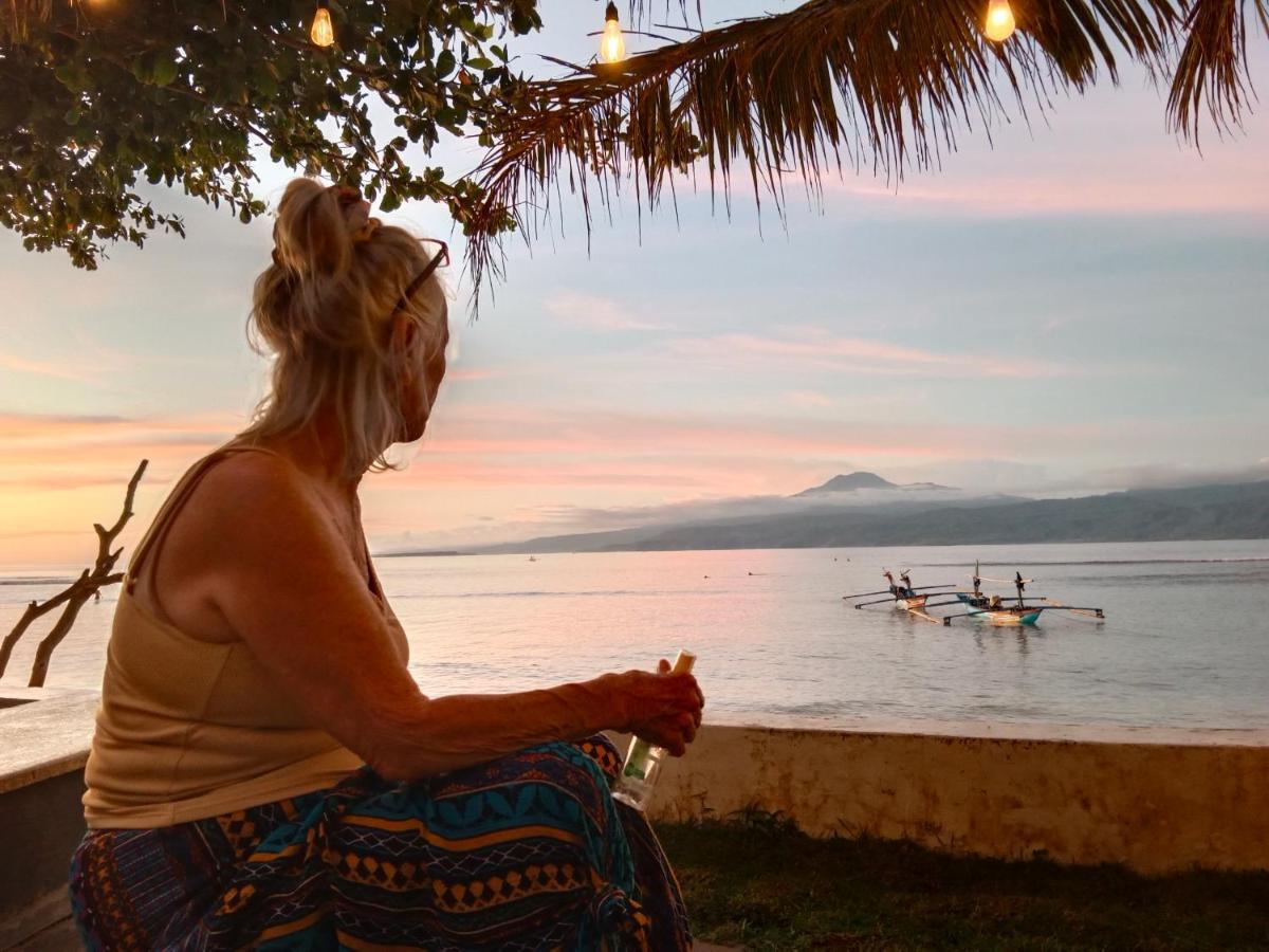 Rumah Nalu Surf Camp Krui Ngoại thất bức ảnh