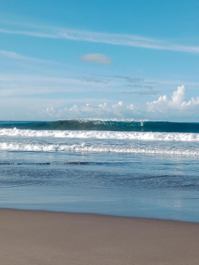 Rumah Nalu Surf Camp Krui Ngoại thất bức ảnh