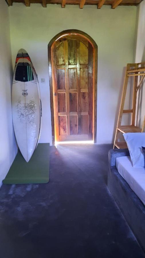 Rumah Nalu Surf Camp Krui Ngoại thất bức ảnh